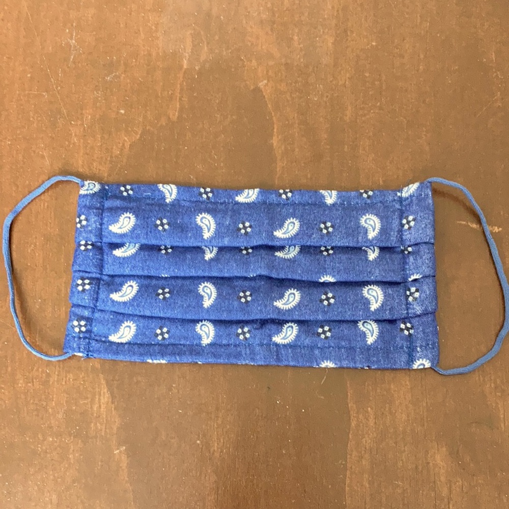 Blue Kitsch Mask - brand new!